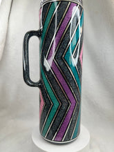 #213 Glitter Zig Zag, 30 oz Skinny Straight with handle.