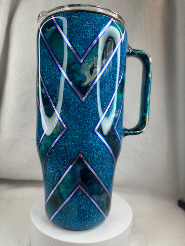 #224 Freehanded Diamond X, 24 oz Curved with Handle
